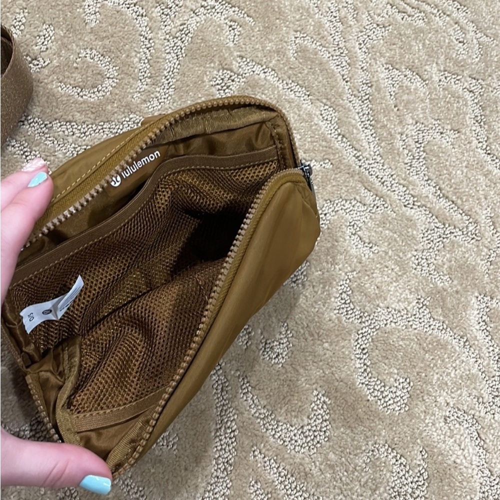 LULULEMON belt bag - Picture 6 of 6